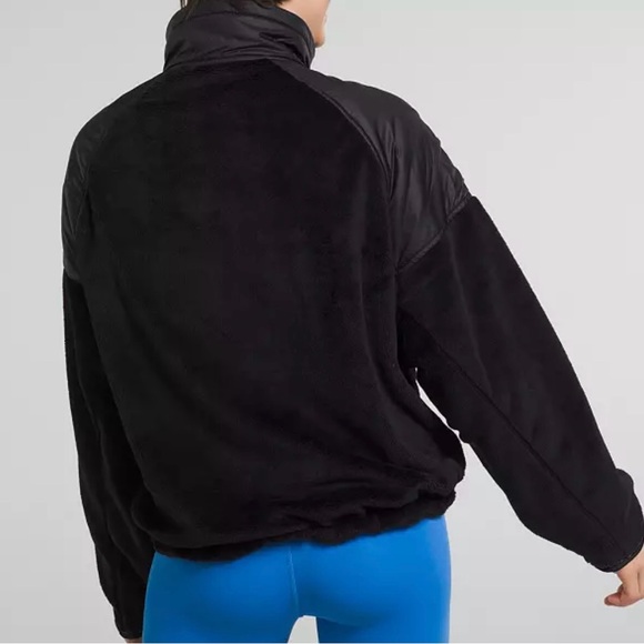 The North Face Women’s Versa Velour Jacket - Picture 2 of 9